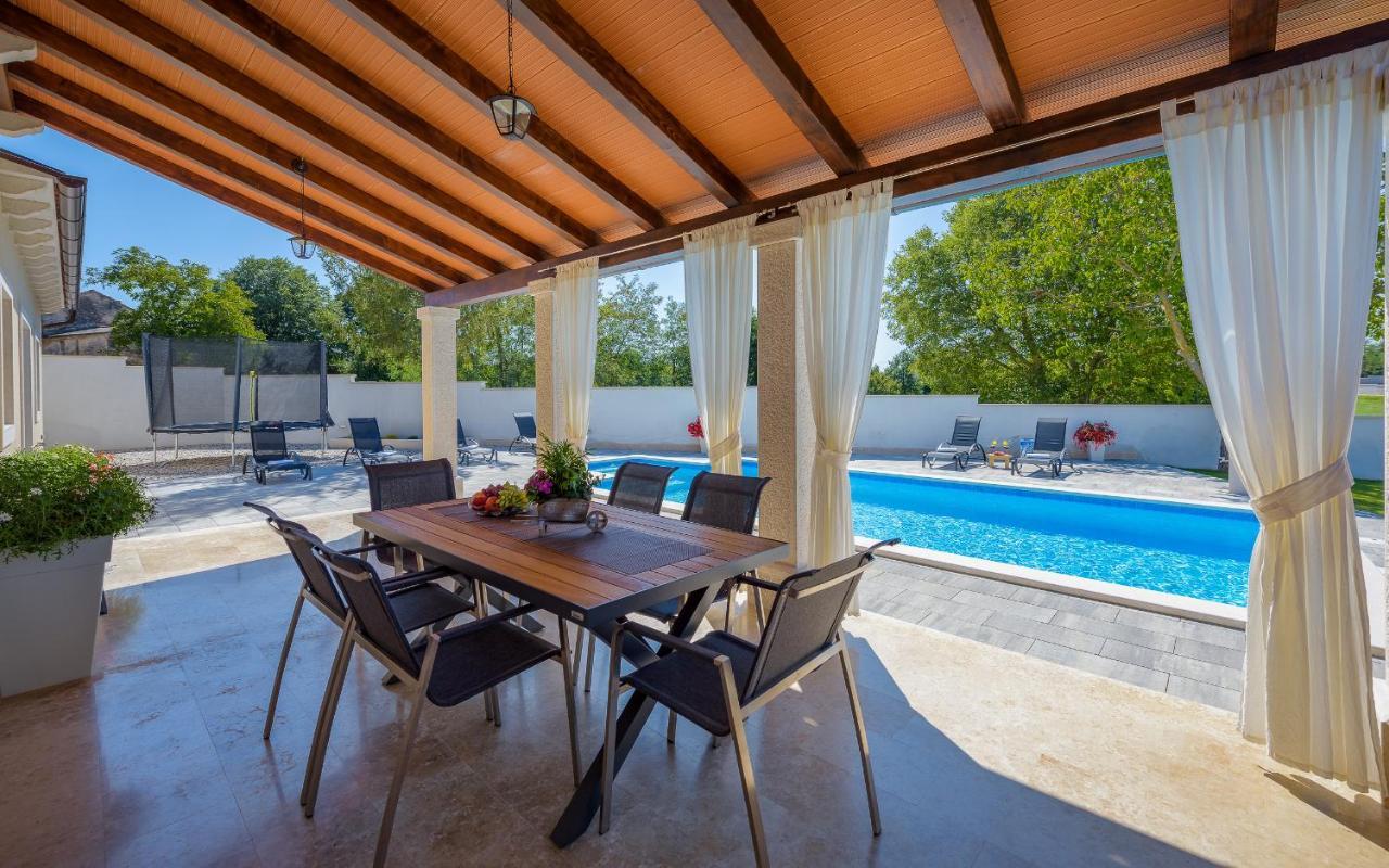 Villa Desapemani Žminj 외부 사진