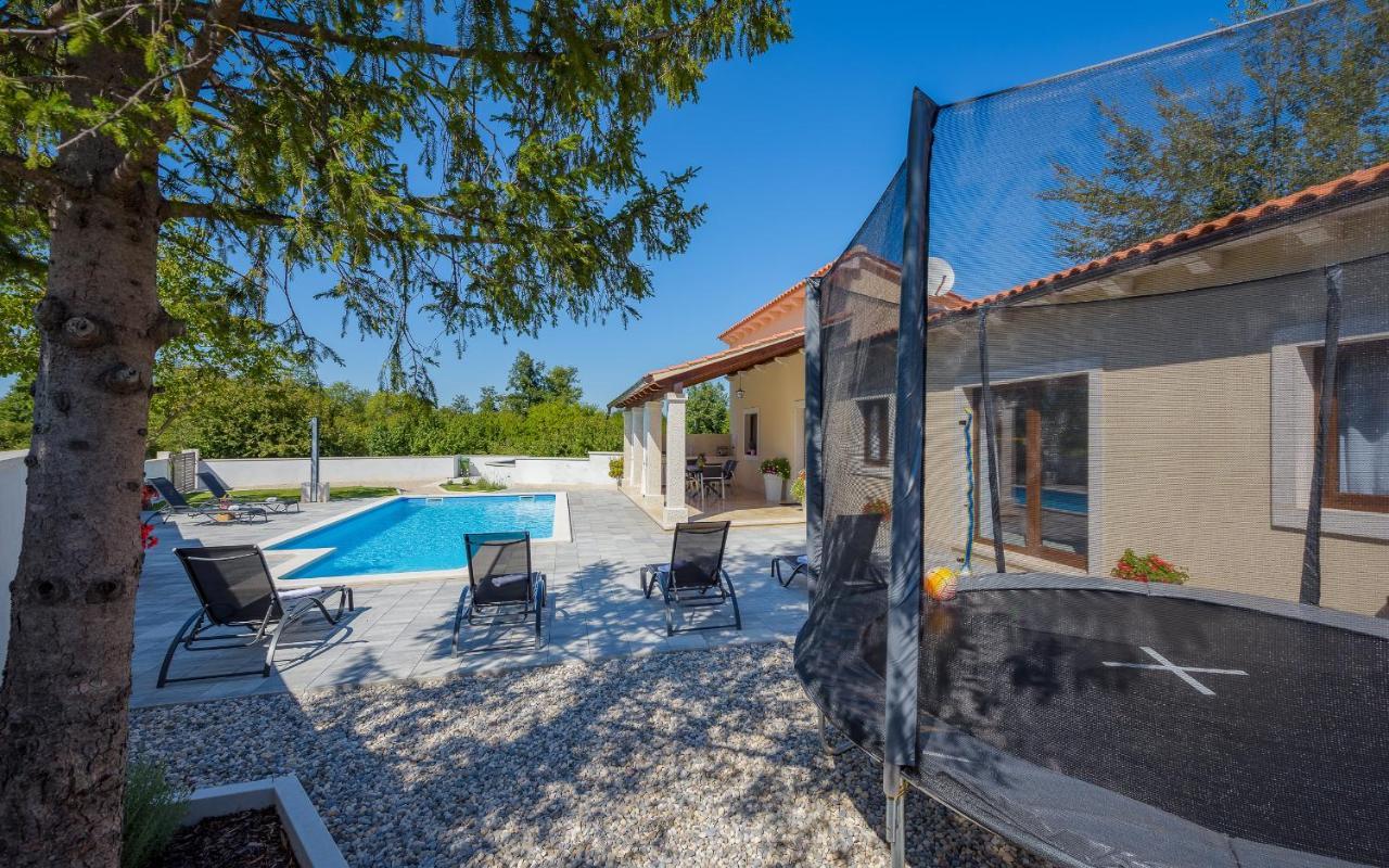 Villa Desapemani Žminj 외부 사진